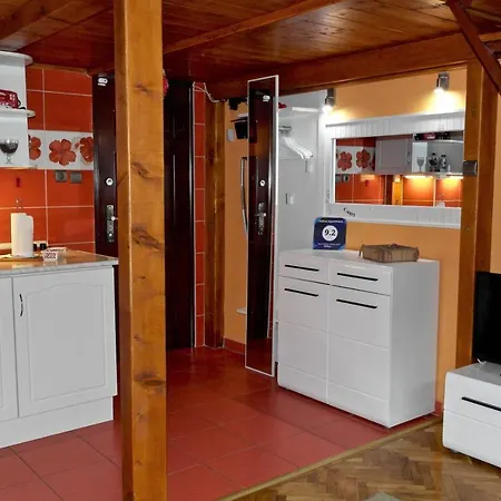 Apartman Halkoz *